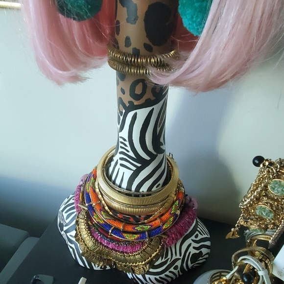 Mannequin - Picture 2 of 3